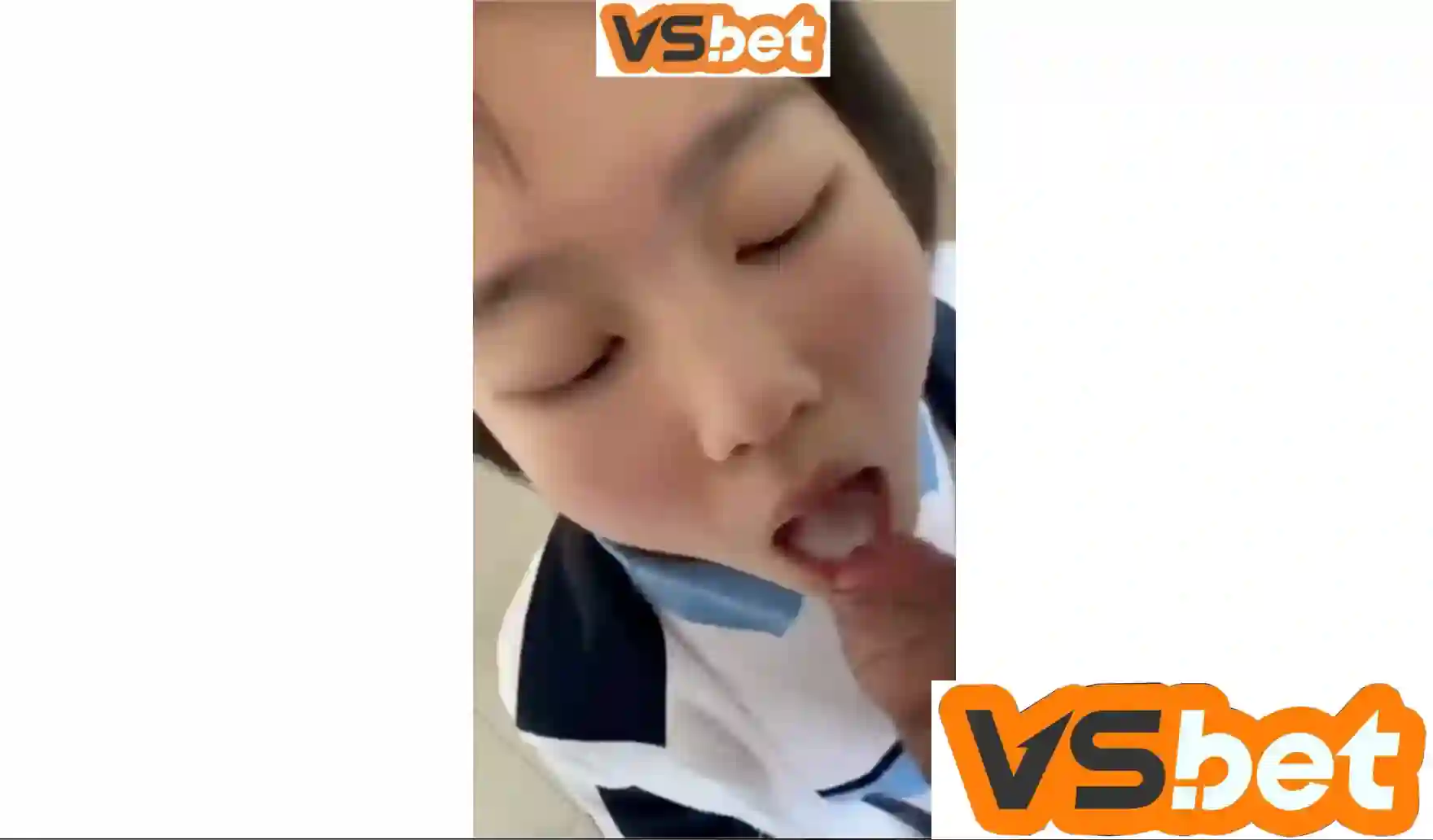 Vừa mới lớn đã học đòi vào nhà vệ sinh bú cu - doajoo.com - coi phim sex